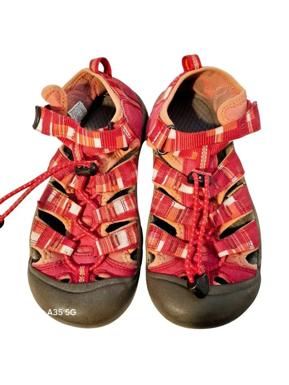 Keen Newport H2 sandals for children Waterproof Red Strappy Hiking Size 5 US